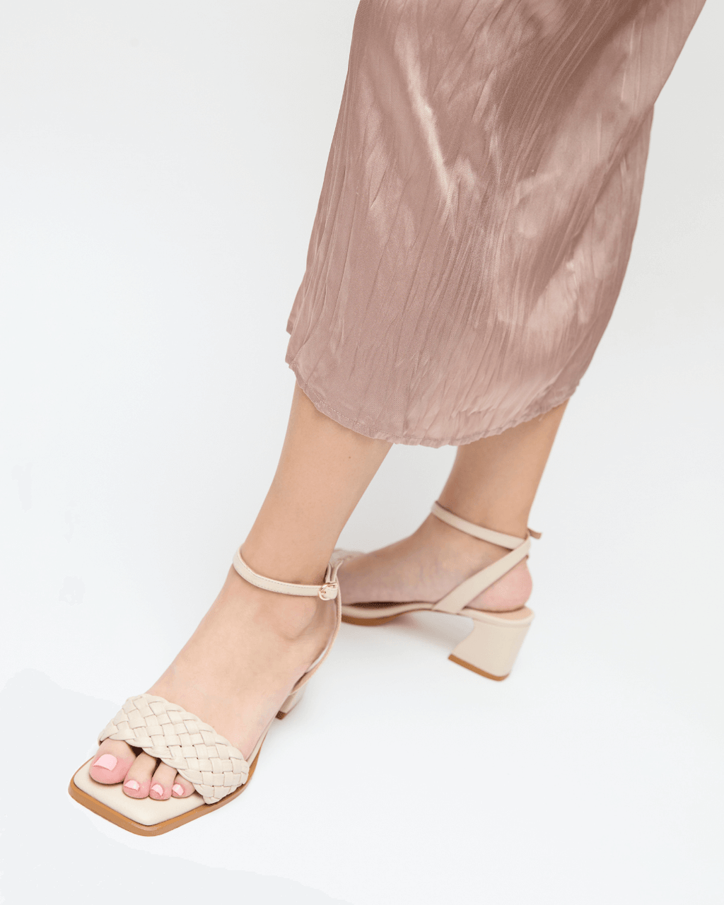 Sandalias Tacos Elara Beige