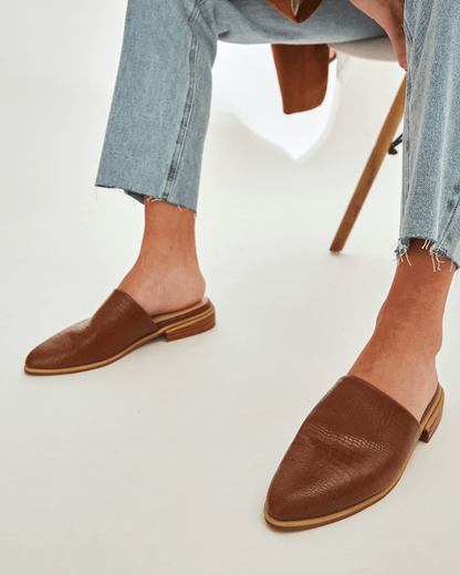 Mules Candelaria Camel