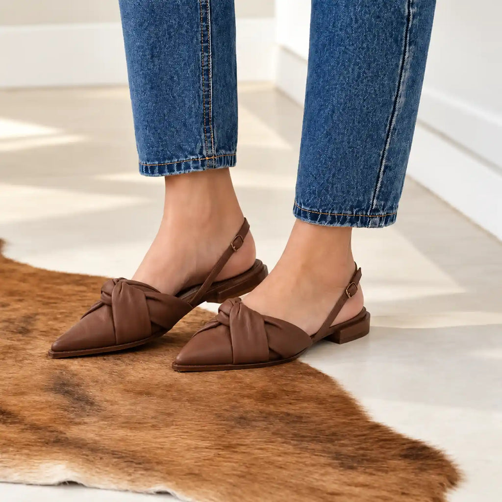 color:Marron